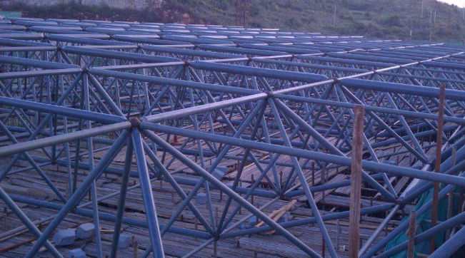 泰安概述网架加工中对钢材的质量的过细恳求