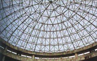 泰安铝镁锰板屋面网架在设计时要注意哪些细节